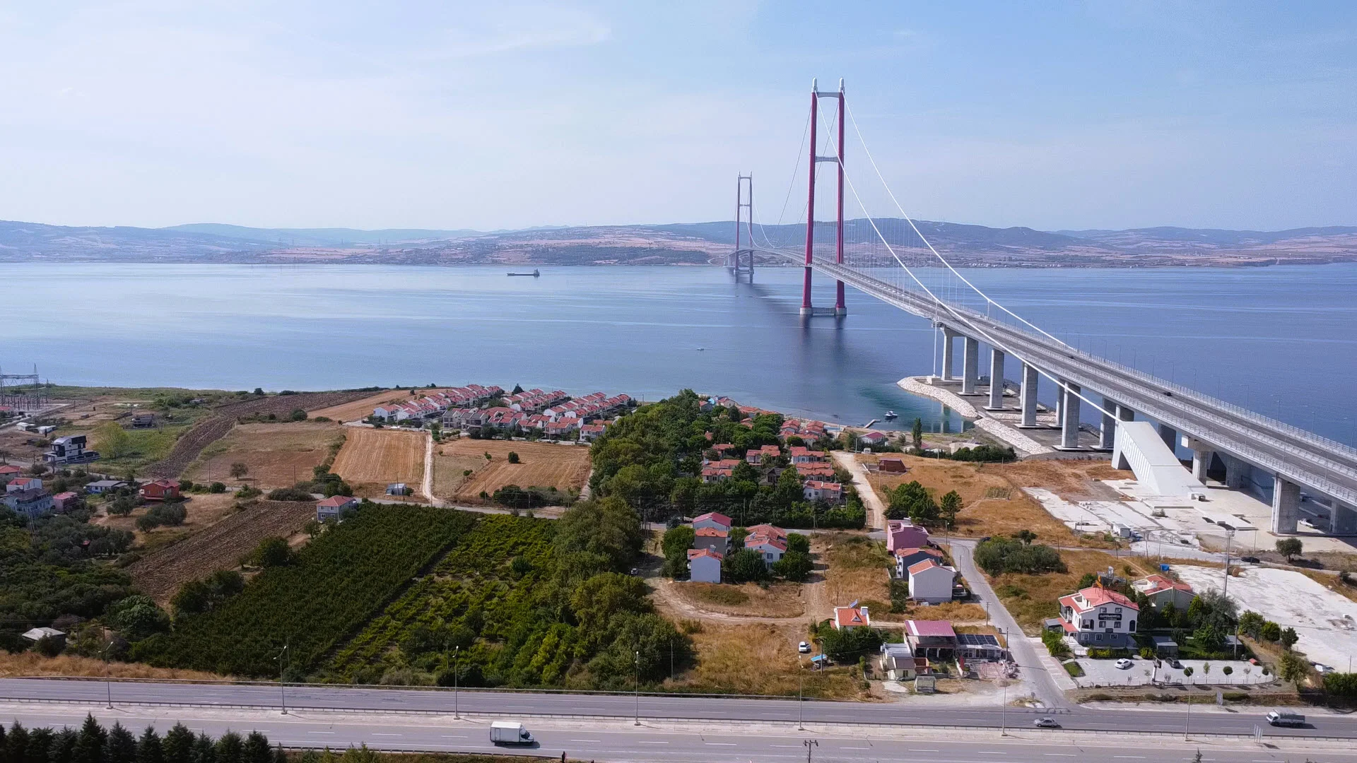 Çanakkale Köprüsü Manzaralı Toprak Yatırımı: Lapseki Arazi Piyasasında Son Durum ve Fırsatlar