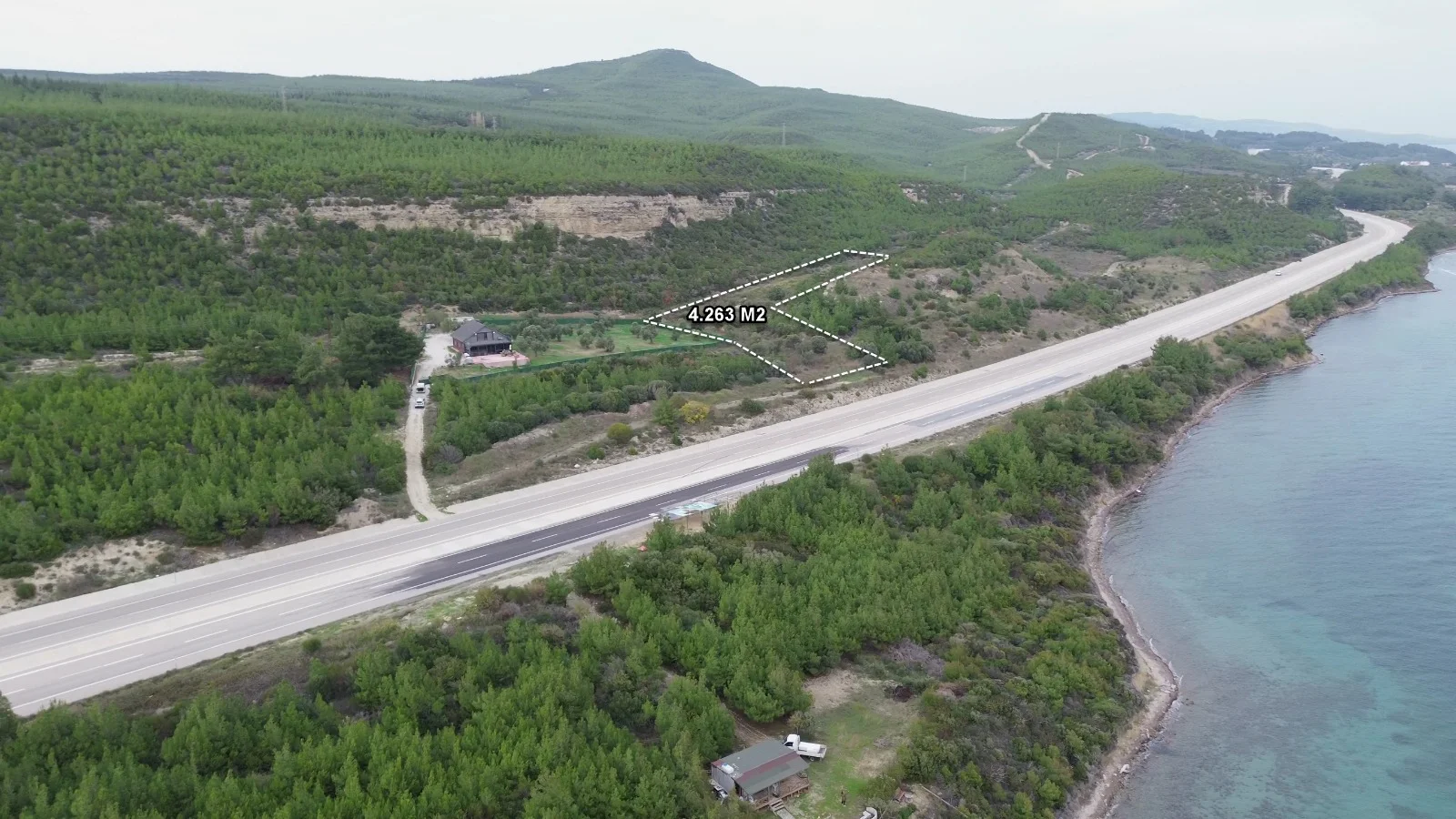 YAN YOL CEPHELİ FULL BOGAZ MANZARALI